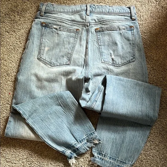 Abercrombie & Fitch High Rise Mom Jean Light Blue Denim Jeans - Picture 4 of 6